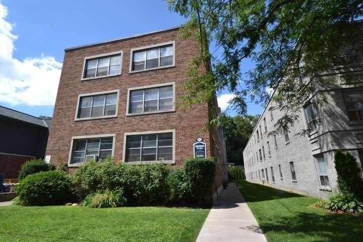 464 Summerhill Ave - Photo 1