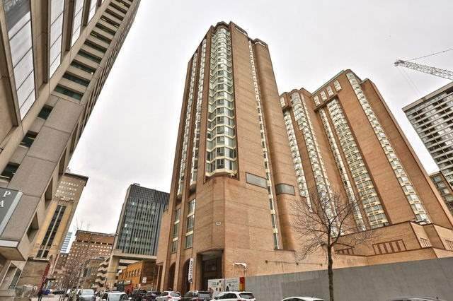 55 Centre Ave - Photo 1