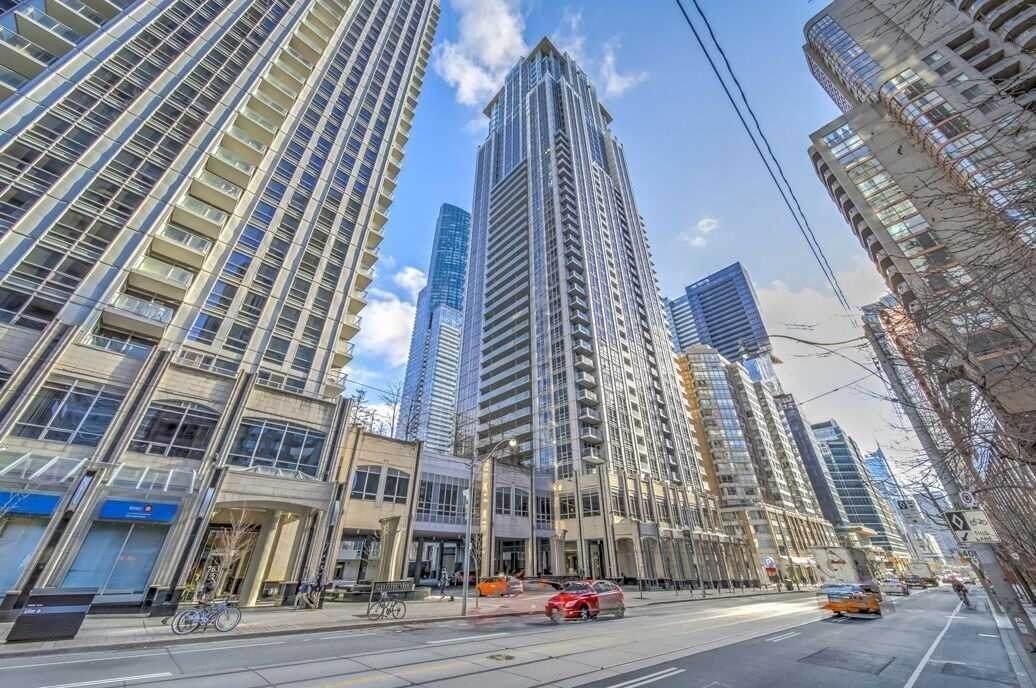 761 Bay St - Photo 1