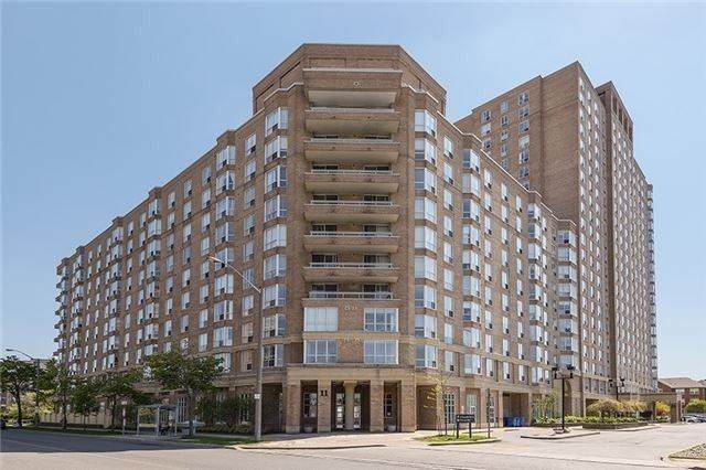 11 Thorncliffe Park Dr - Photo 1