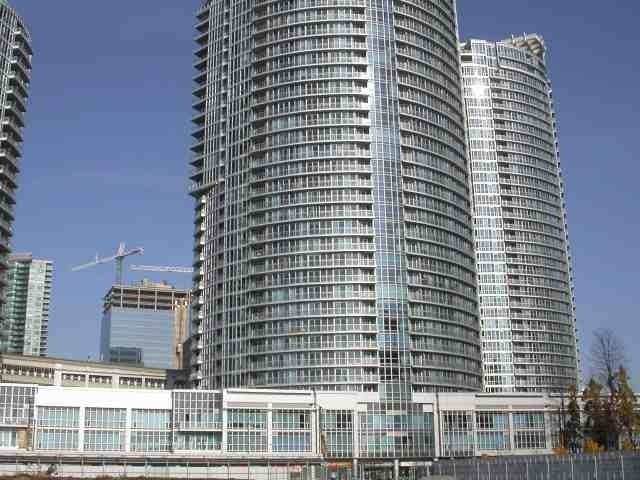 208 Queens Quay - Photo 1