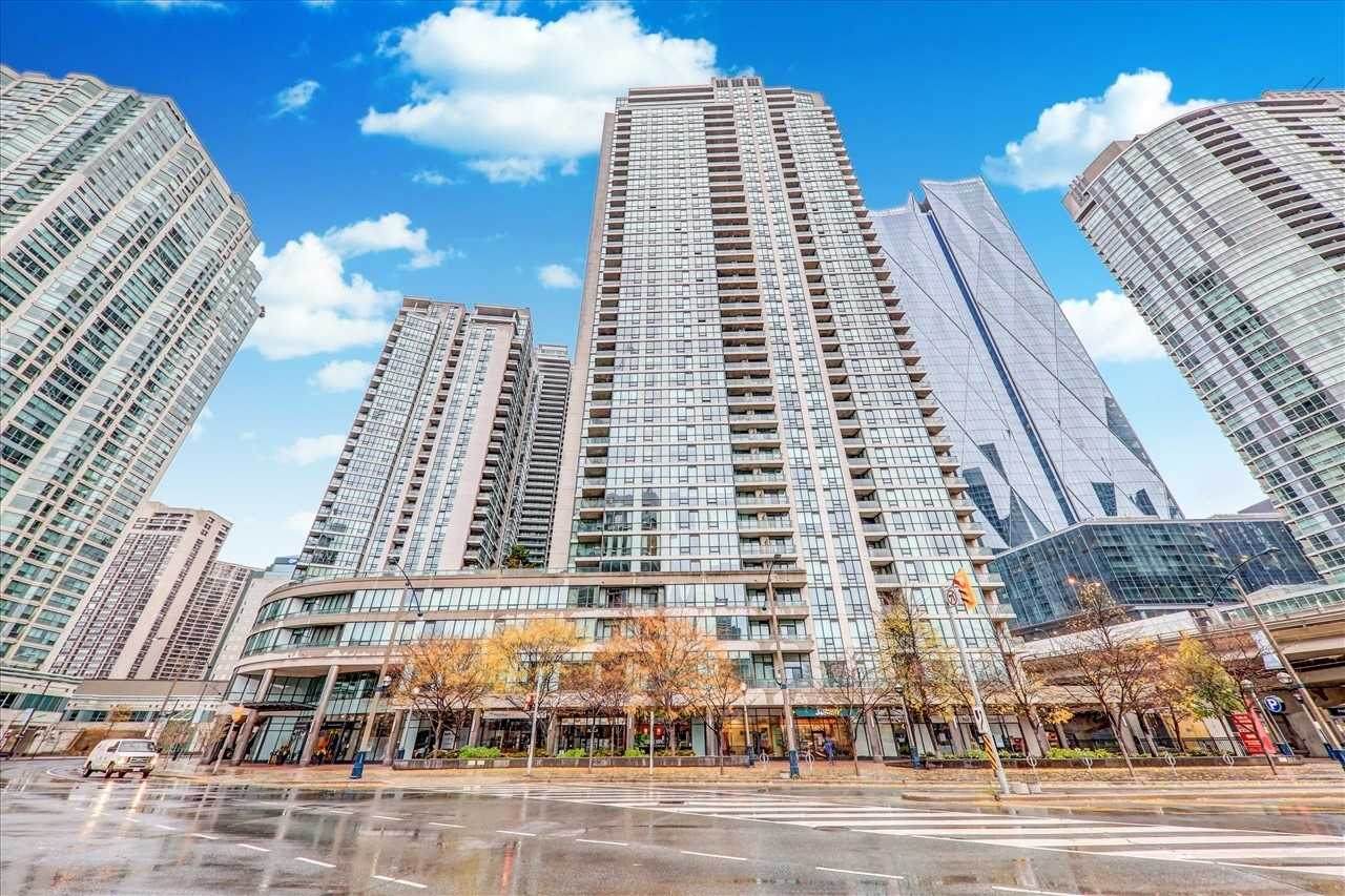 16 Yonge St - Photo 1