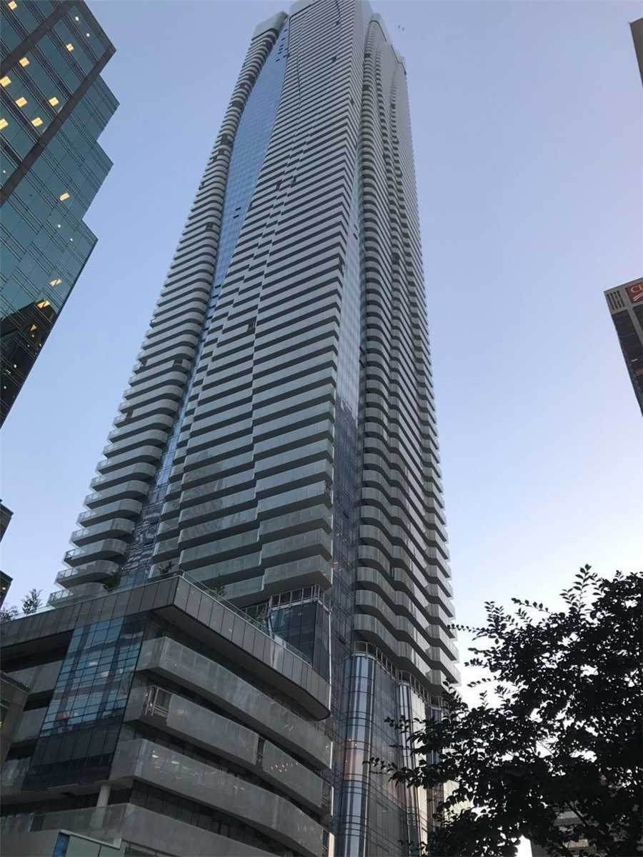 1 Bloor St - Photo 1