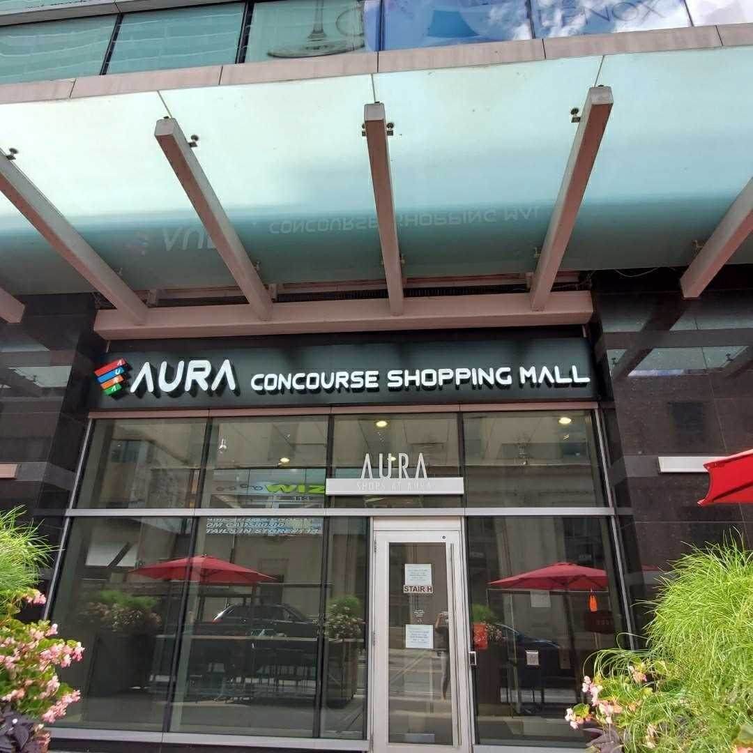 384 Yonge St - Photo 1