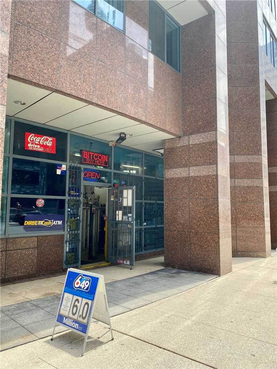 33 University Ave - Photo 1
