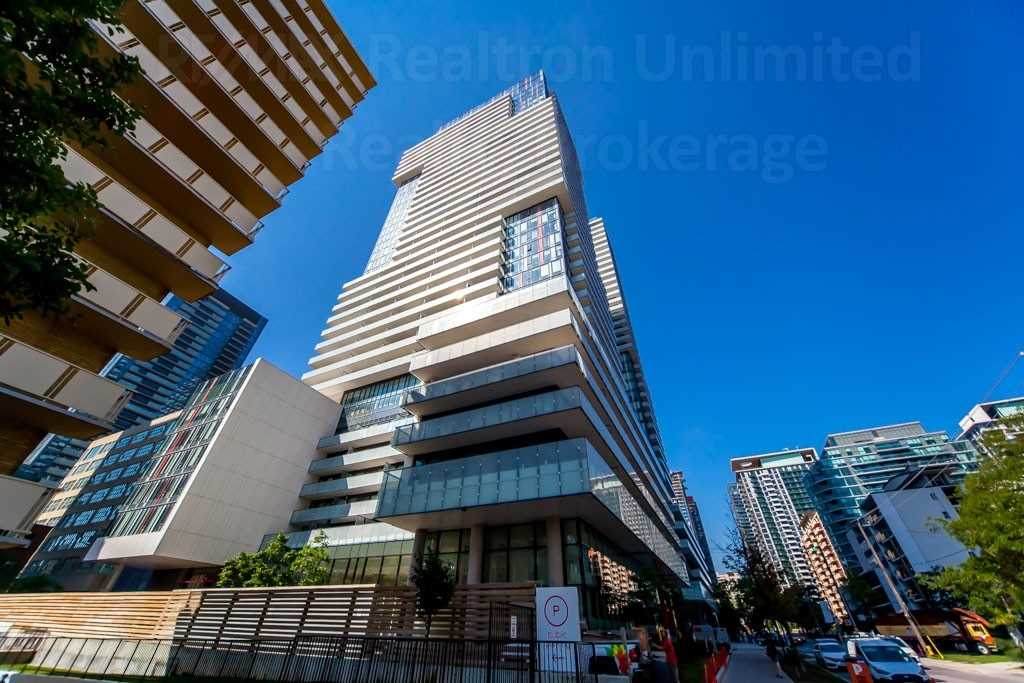 185 Roehampton Ave - Photo 1