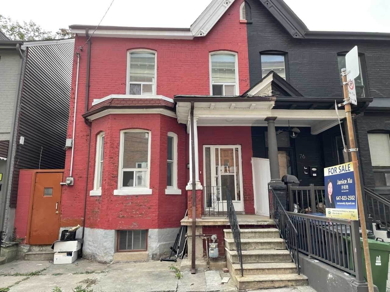 74 Manning Ave - Photo 1