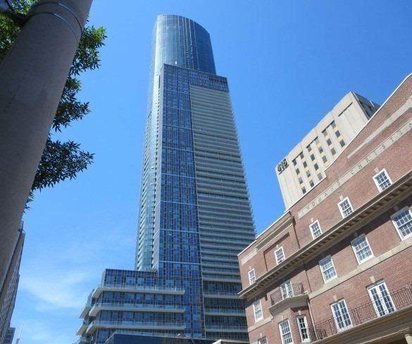 388 Yonge St - Photo 1