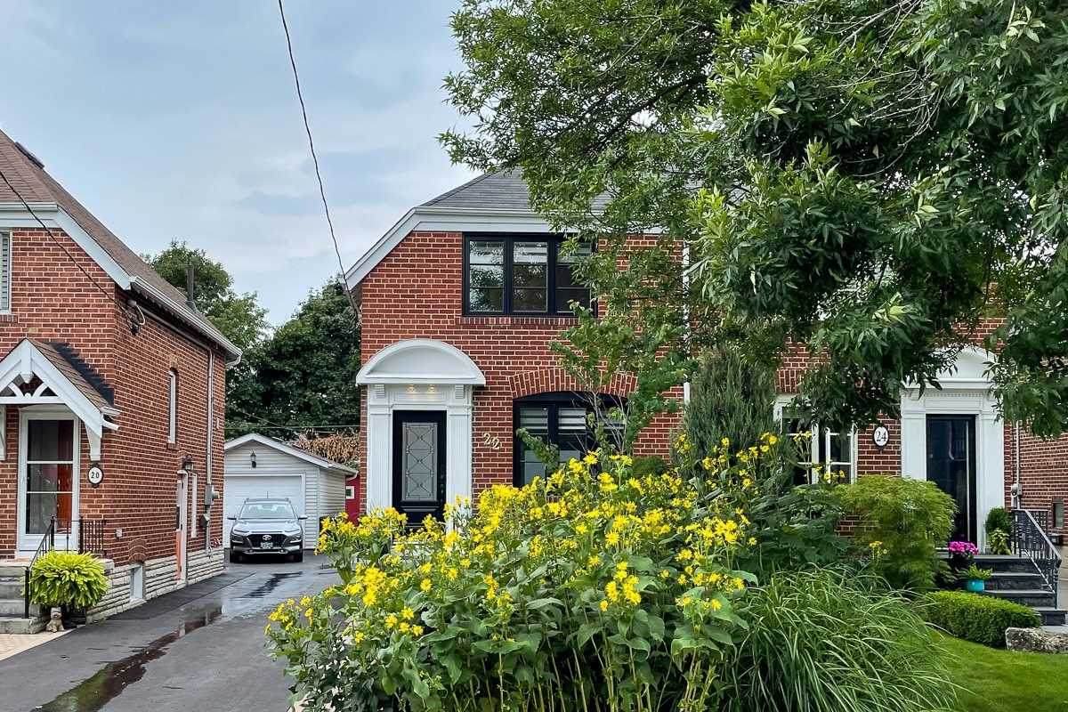 22 Glenbrae Ave - Photo 1