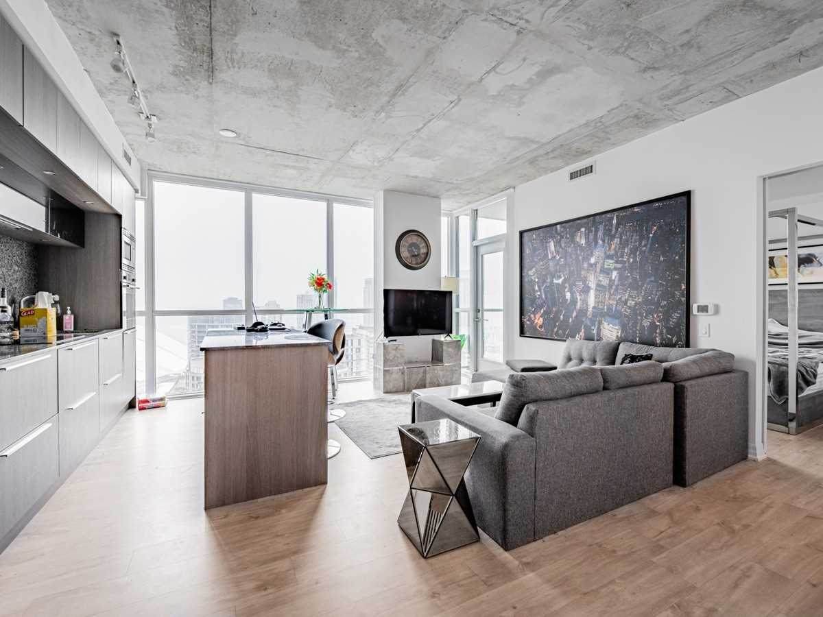 88 Blue Jays Way - Photo 1