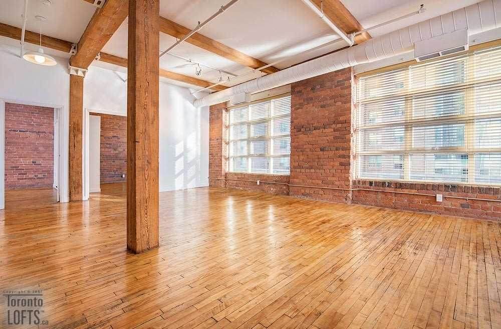 90 Sherbourne St - Photo 1