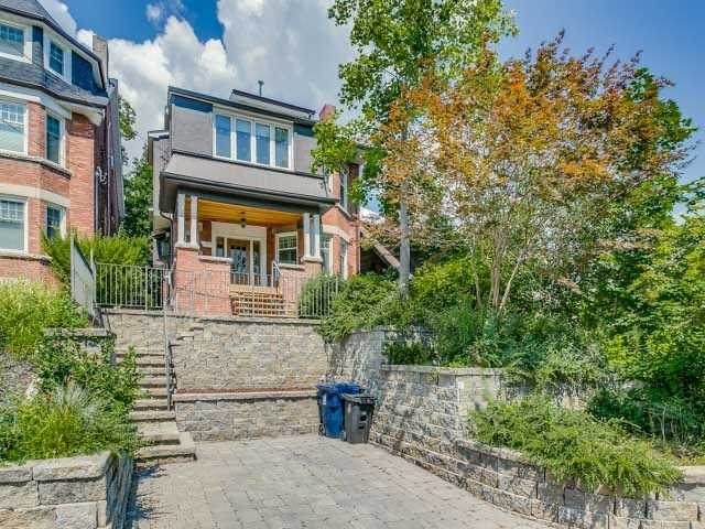 10 Rosemount Ave - Photo 1
