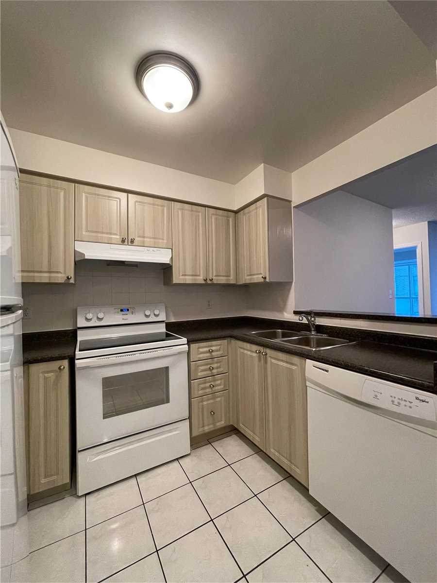 39 Pemberton Ave - Photo 1