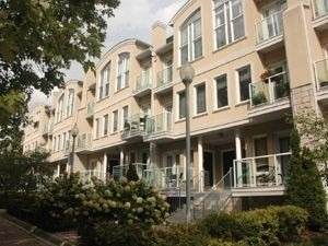 70 Byng Ave - Photo 1
