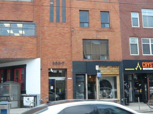 569 College St - Photo 1