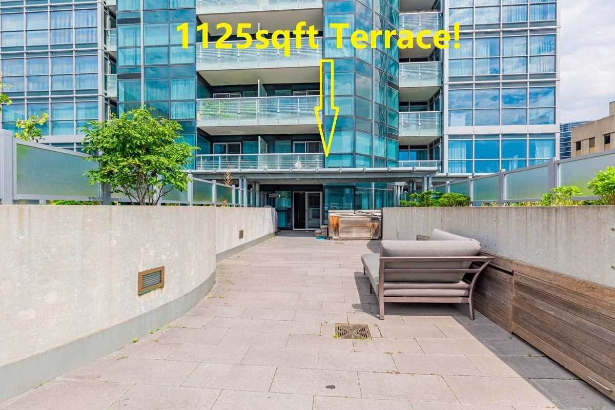 386 Yonge St - Photo 1