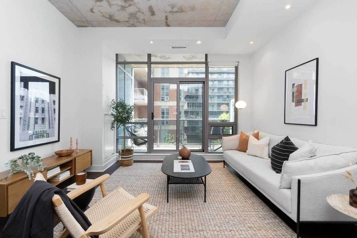 399 Adelaide St - Photo 1