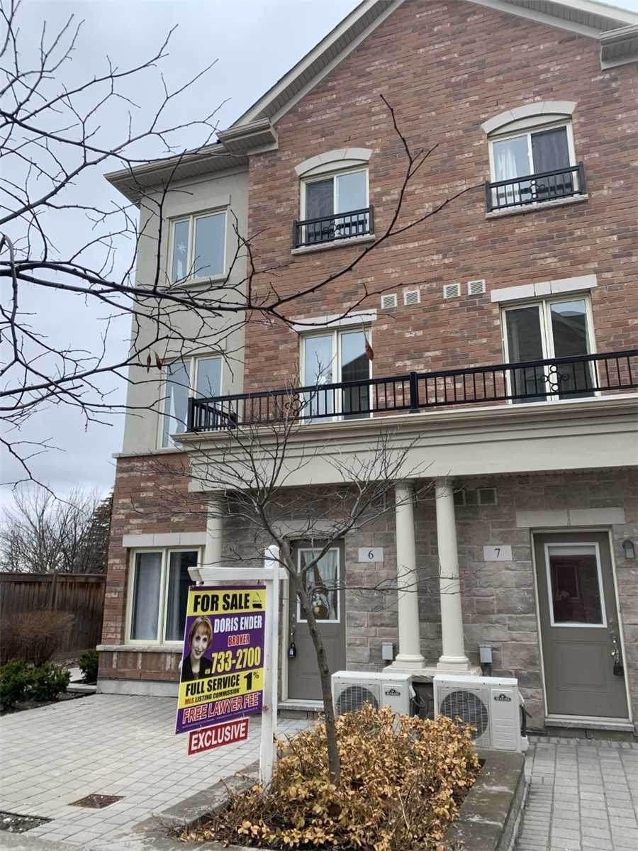 21 Coneflower Cres - Photo 1