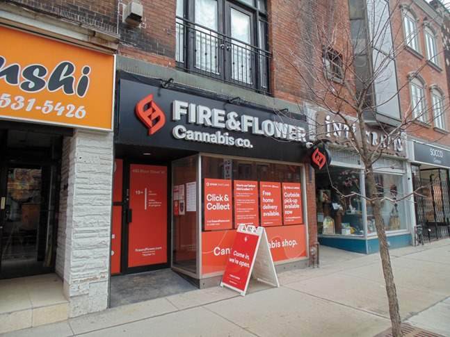 480 Bloor St - Photo 1