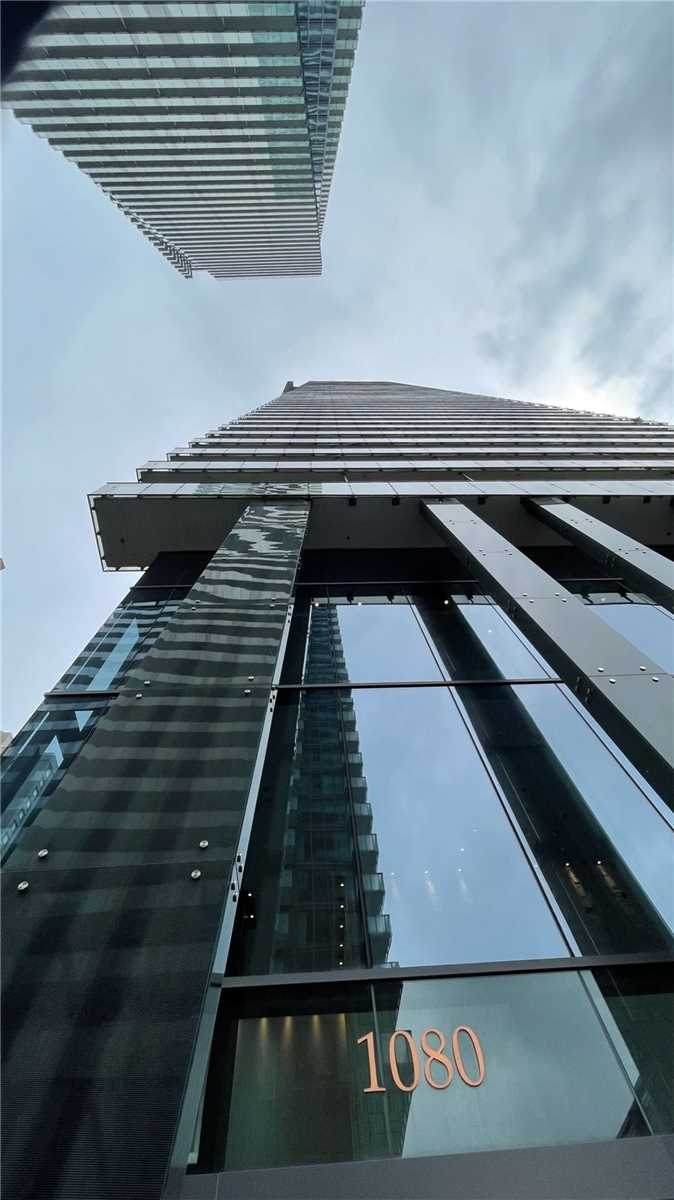 1080 Bay St - Photo 1