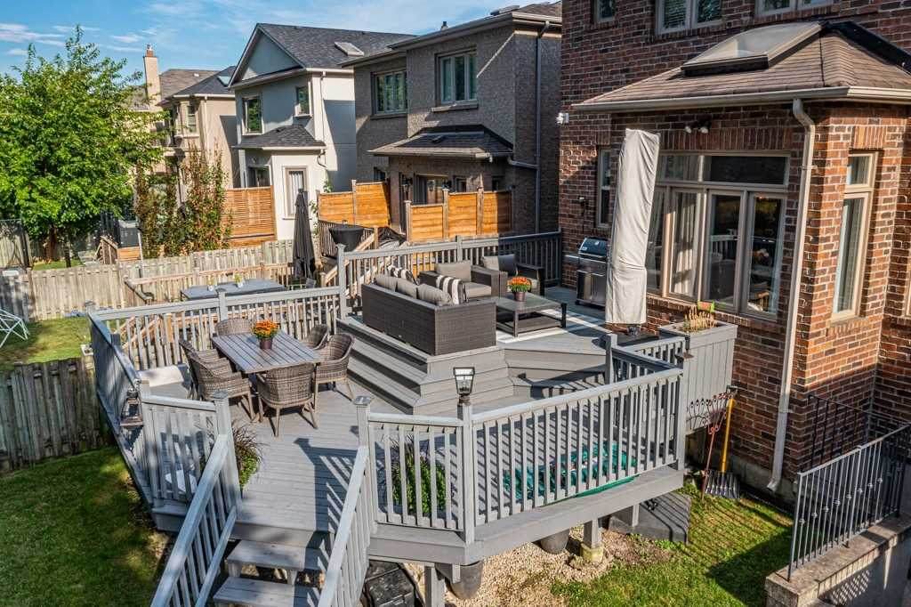 144 Dunblaine Ave - Photo 1