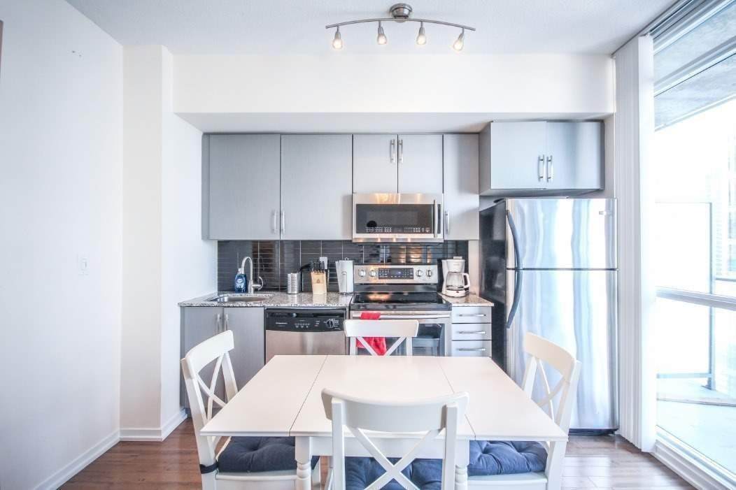 65 Bremner Blvd - Photo 1