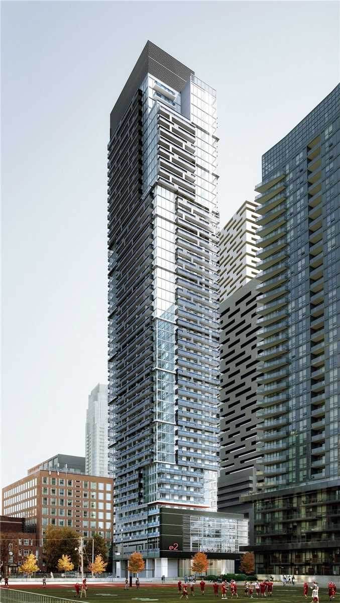 39 Roehampton Ave - Photo 1