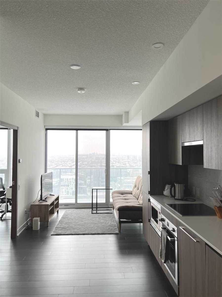 17 Bathurst St - Photo 1