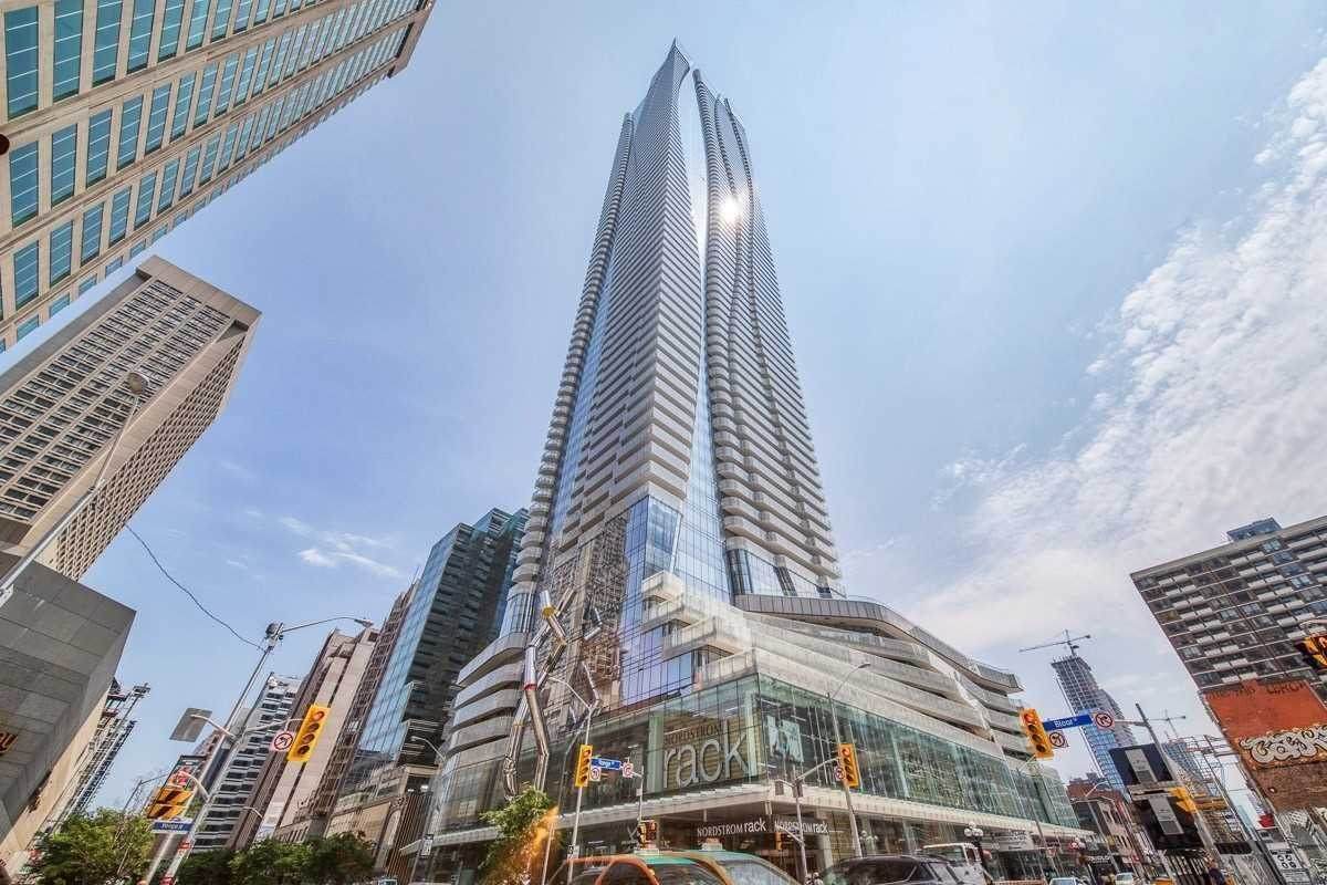 1 Bloor St - Photo 1