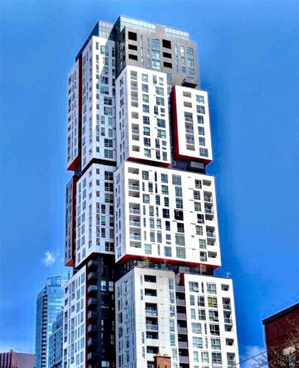 318 Richmond St - Photo 1