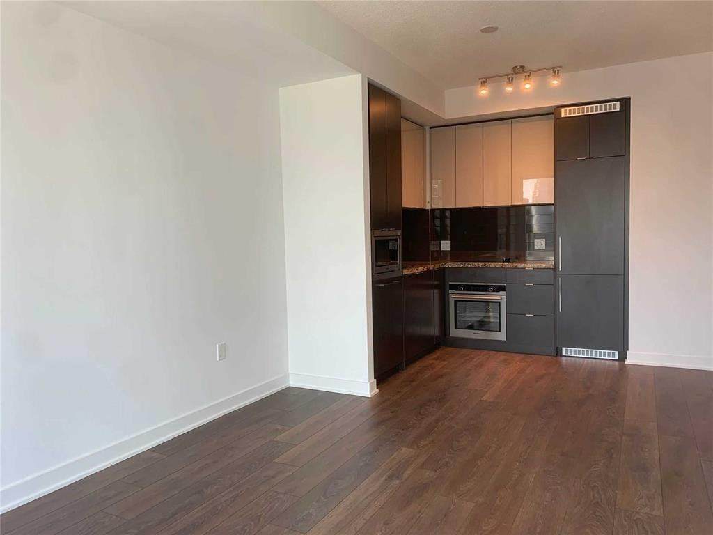 125 Blue Jays Way - Photo 1