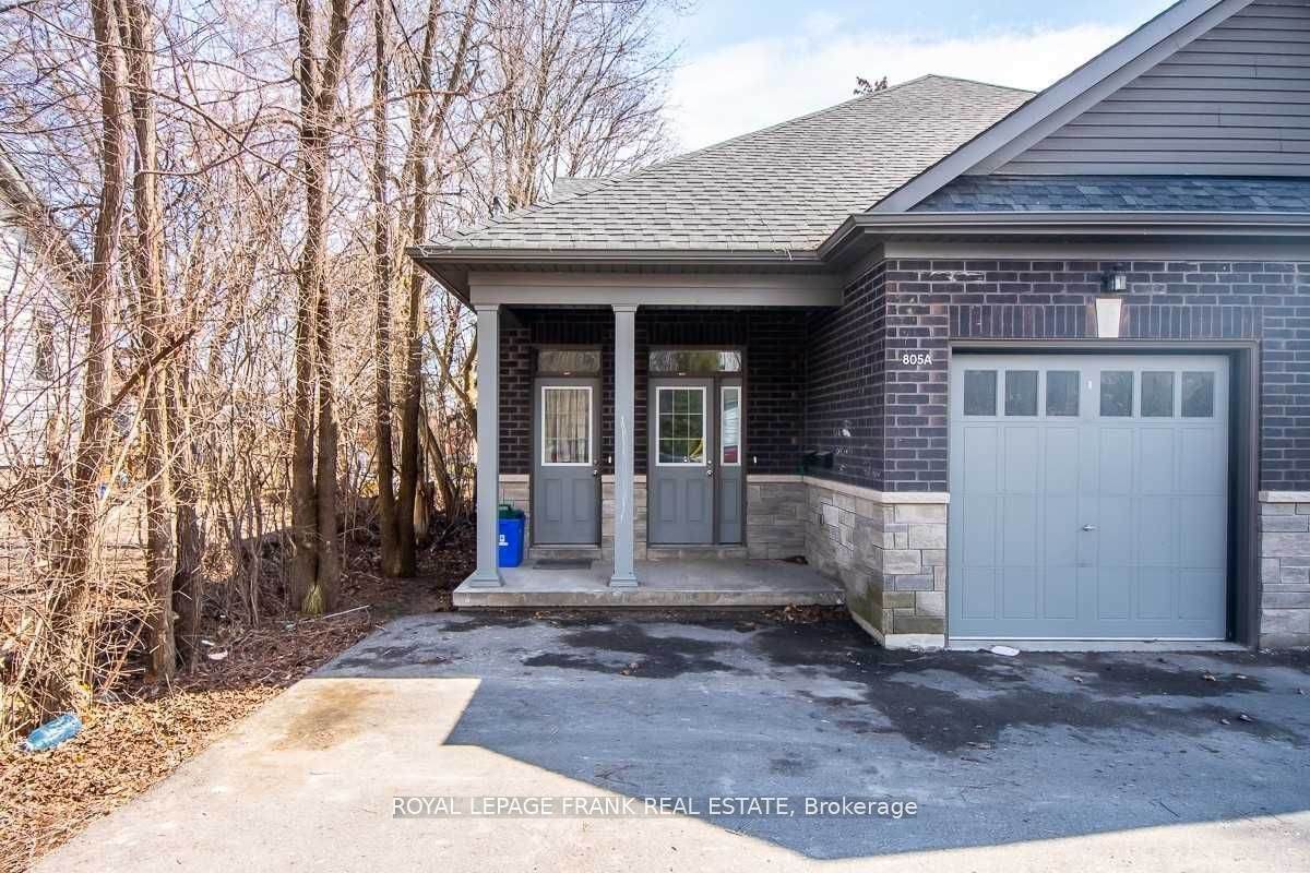 805A Dundas Street - Photo 1