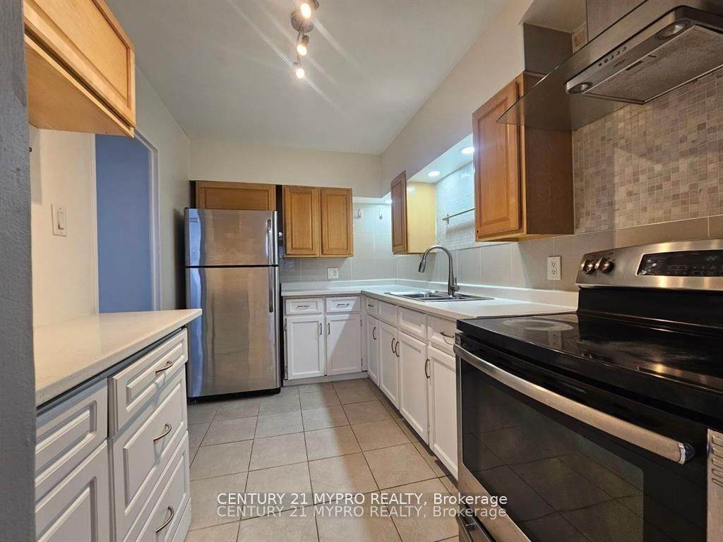 2550 Pharmacy Avenue - Photo 1