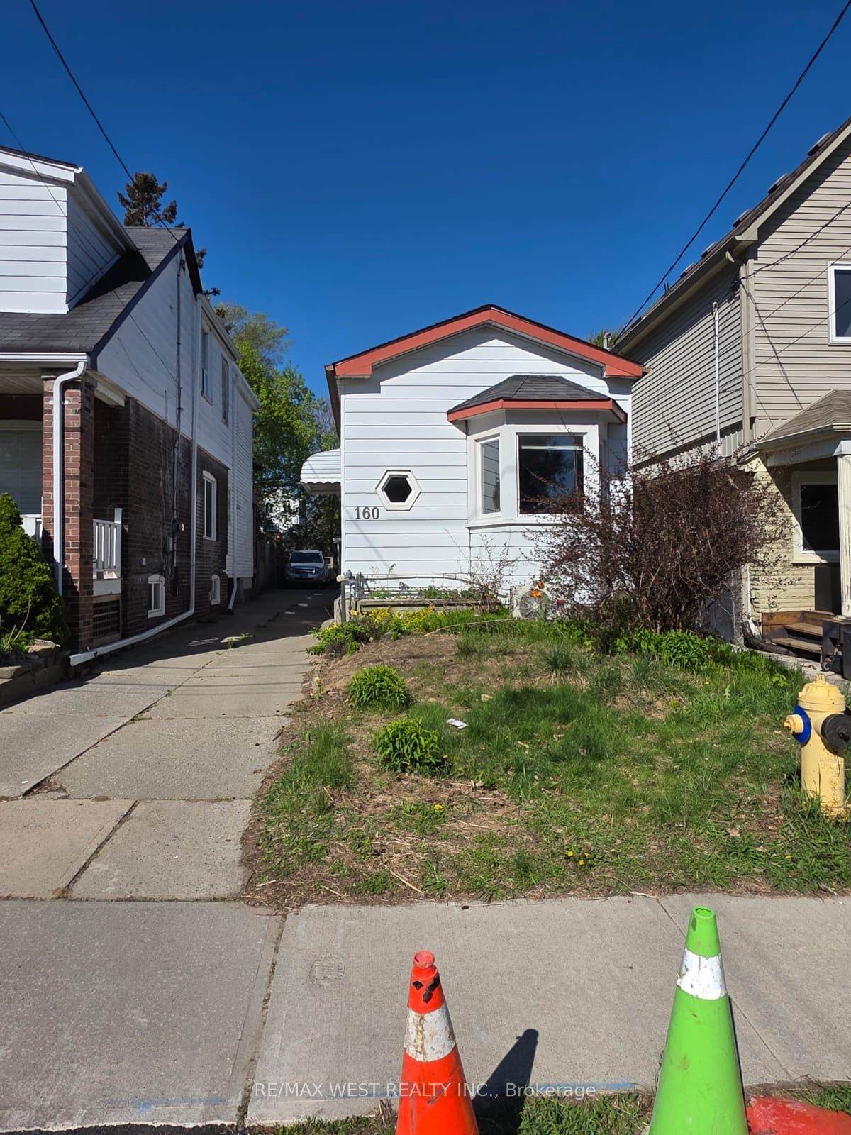 https://bt-photos.global.ssl.fastly.net/toronto/1280_boomver_1_E12952048-1.jpg
