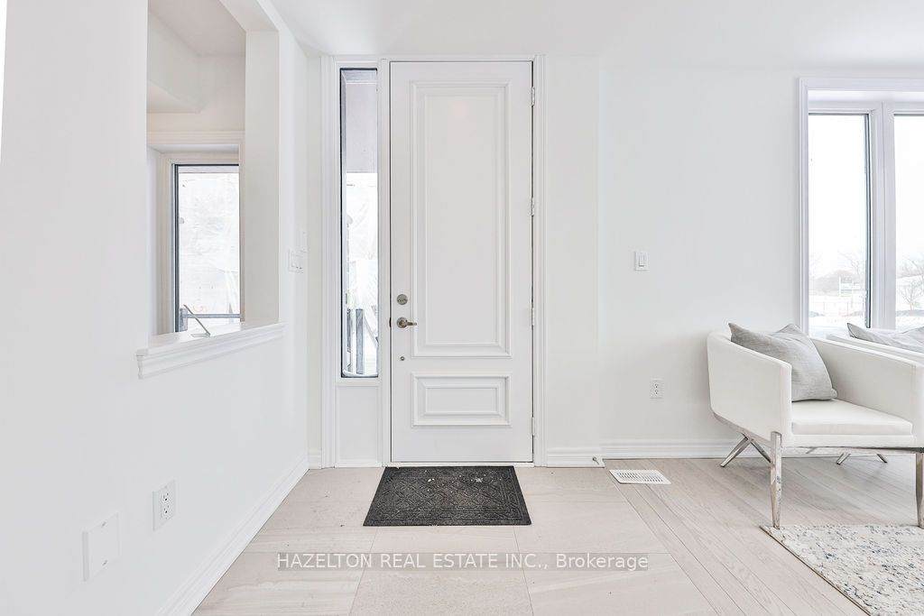 https://bt-photos.global.ssl.fastly.net/toronto/orig_boomver_1_E13508070-1.jpg