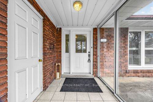 https://bt-photos.global.ssl.fastly.net/toronto/orig_boomver_1_E13516456-1.jpg