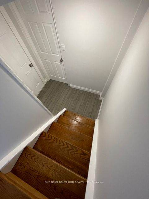 https://bt-photos.global.ssl.fastly.net/toronto/orig_boomver_1_E13599794-1.jpg