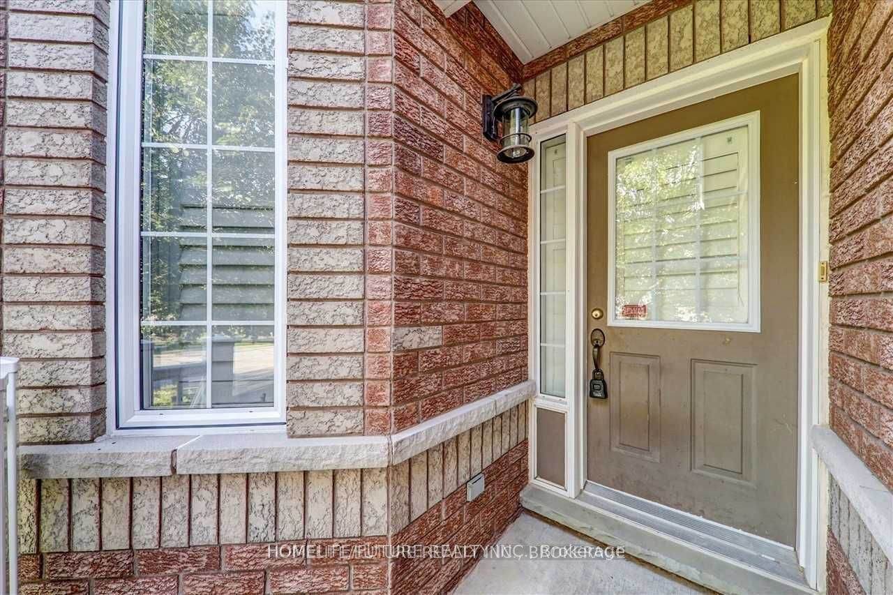 https://bt-photos.global.ssl.fastly.net/toronto/orig_boomver_1_E13622082-1.jpg