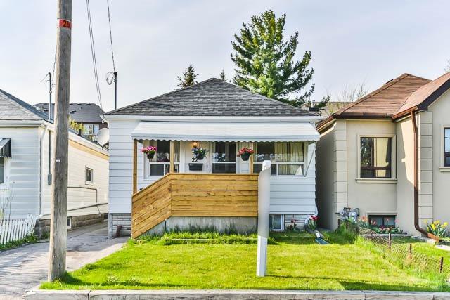 22 Mack Ave - Photo 1