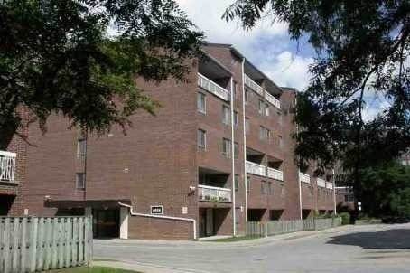 4064 Lawrence Ave - Photo 1