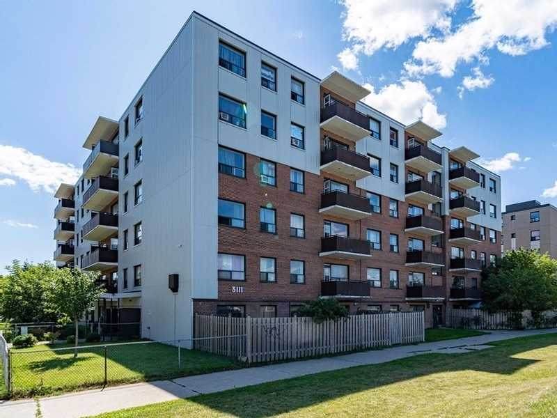3111 Eglinton Ave - Photo 1