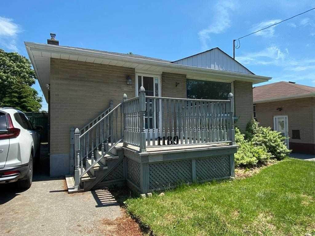 1189 Cloverdale St - Photo 1