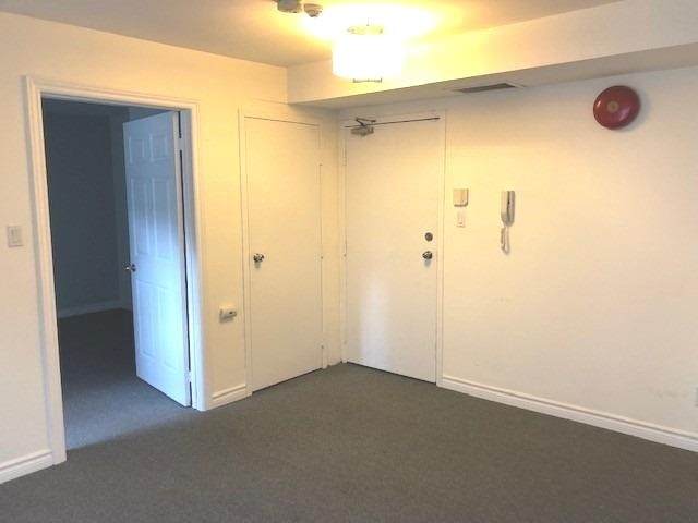 1606 Queen St - Photo 1