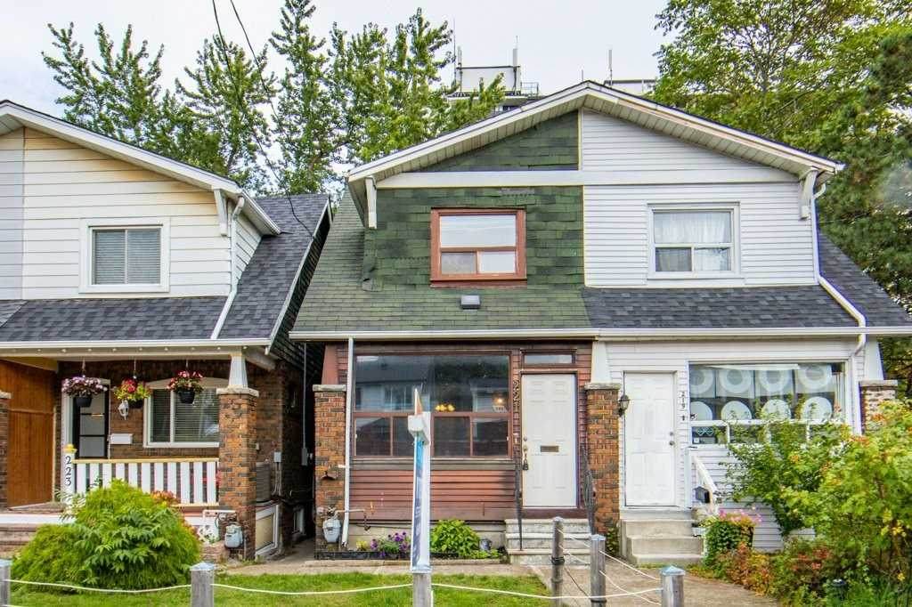 221 Victoria Park Ave - Photo 1