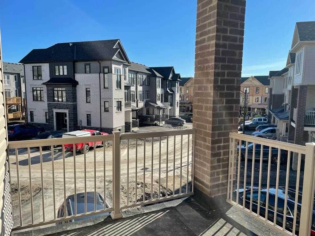 34 Ambereen Pl - Photo 1