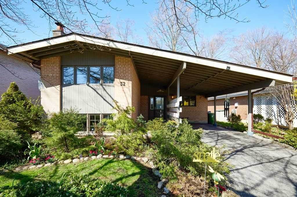 32 Lyncroft Dr - Photo 1