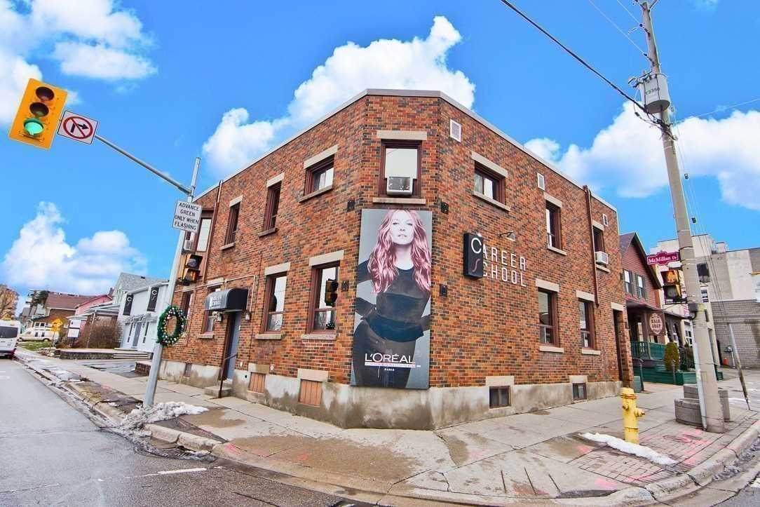 92 Bond St - Photo 1