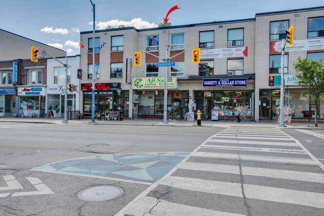 783 Danforth Ave - Photo 1