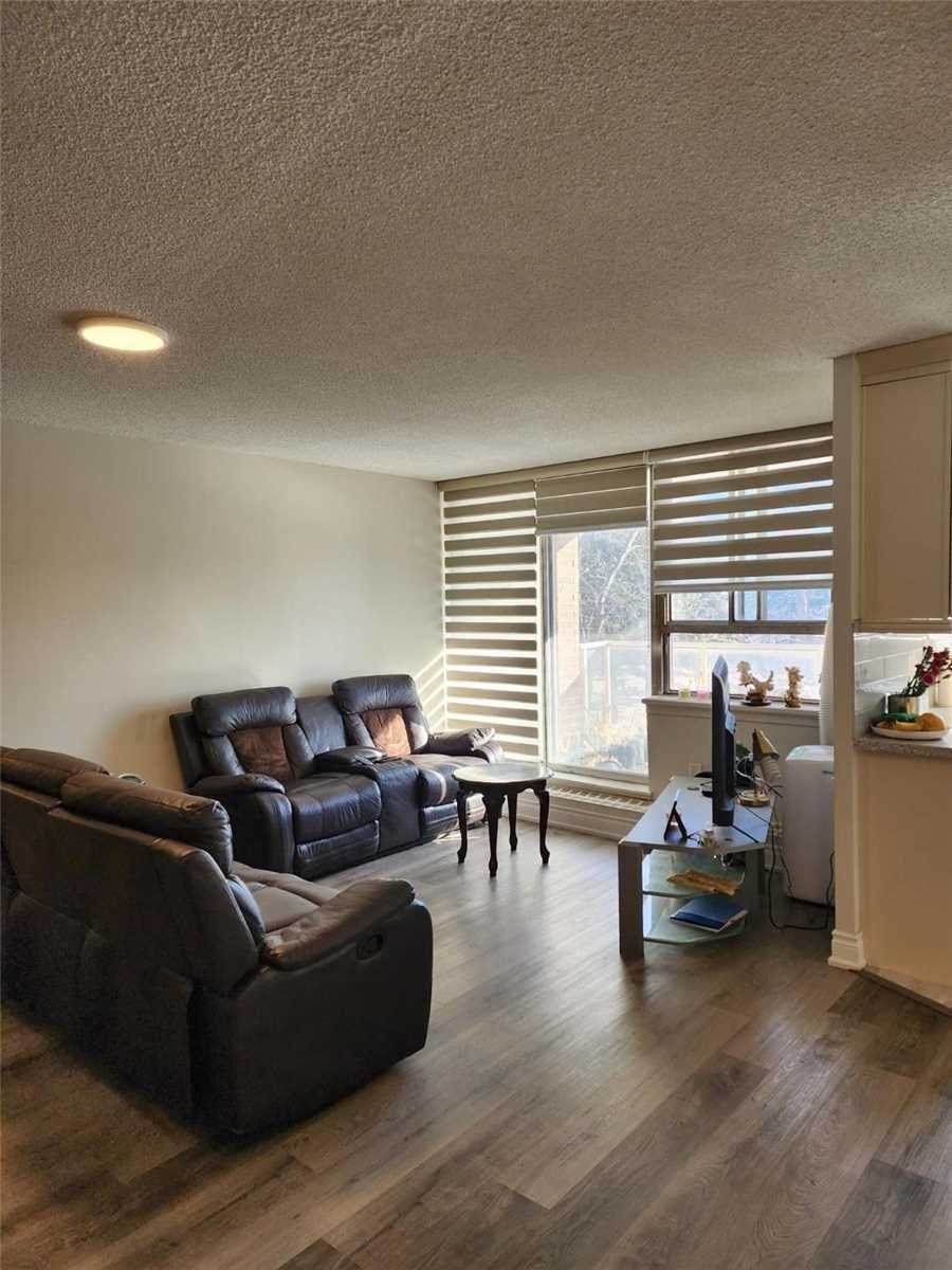 100 Wingarden Crt - Photo 1