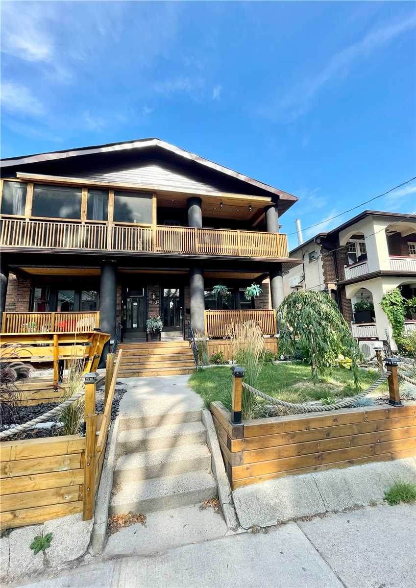 39 Scarboro Beach Blvd - Photo 1